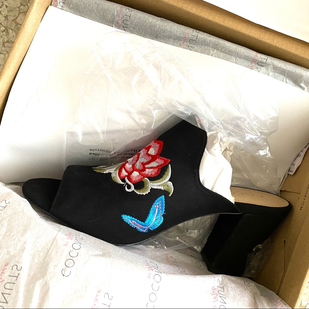 New Matisse black velvet embroidered rose mules 10 - Picture 3 of 6